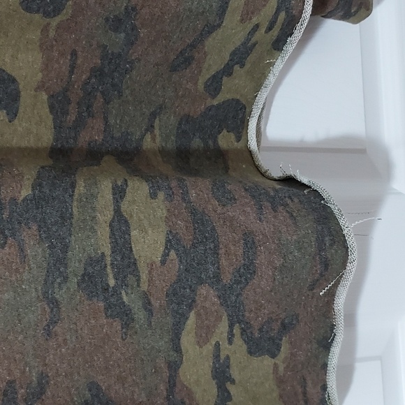 Justify Distressed Camo Hoodie - Picture 3 of 4